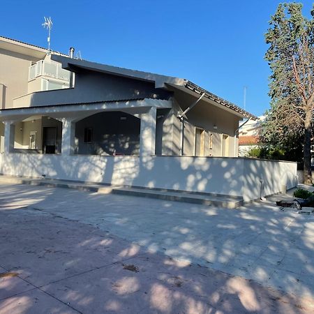 B&B A Pochi Passi Dal Mare Giovinazzo Luaran gambar